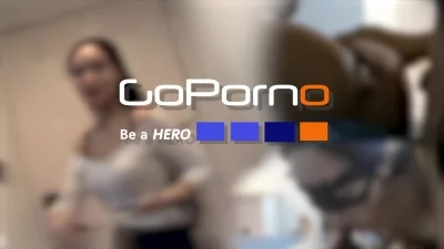 goporno002上海高楼藏春娇妙龄少妇腿高挑